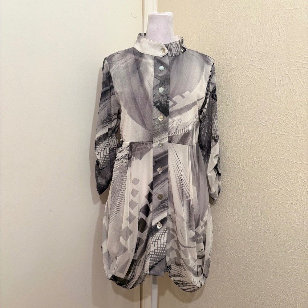 Gray Abstract Sheer Mesh Button Down Bubble Hem Mock Neck Top Avant Garde M